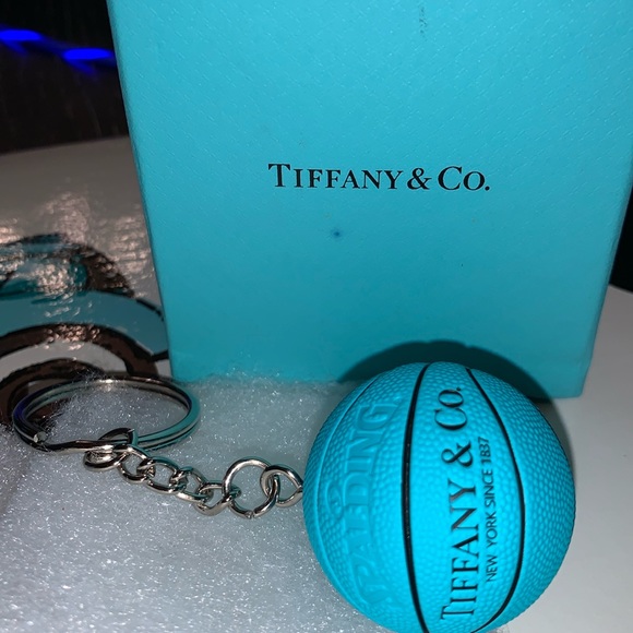 Tiffany & Co. /Spalding Collab Basketball Key Chain … 5.95 Shipping - Picture 3 of 4